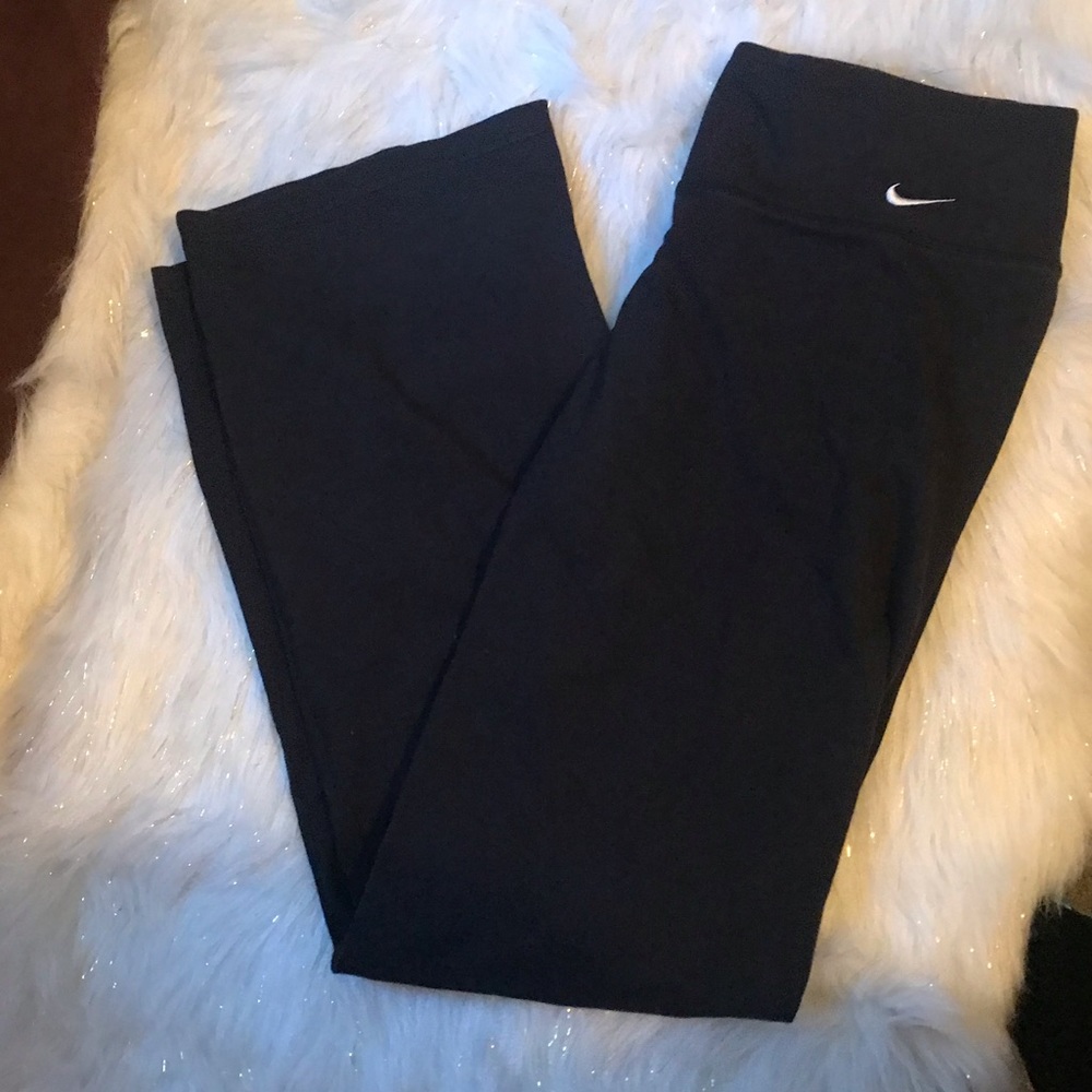 Nike Women Athletic pants